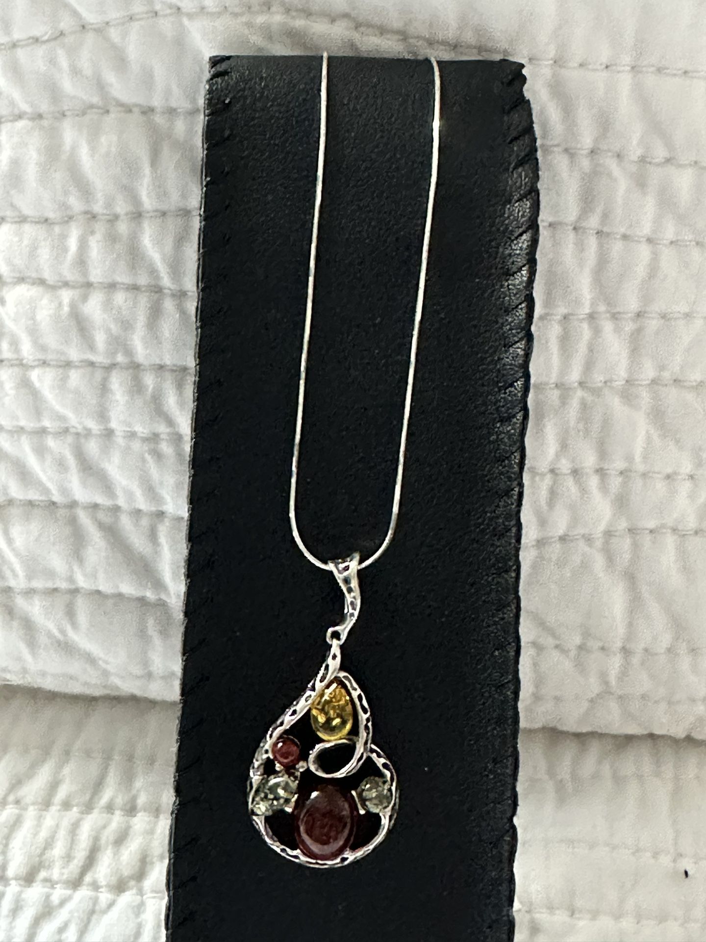 Hand Crafted Freeform Sterling Silver and Amber Stoned Pendant & 18" HP 925  Necklace New with Tag.