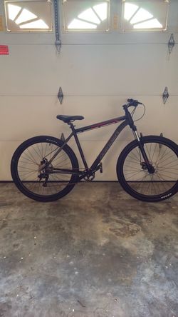 Diamondback Mountain Bike with Kenda Tires