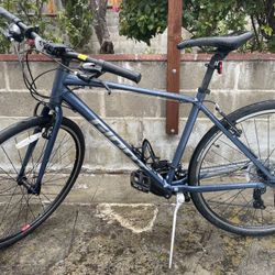 Giant Escape 3 Blue Ashes (Medium)