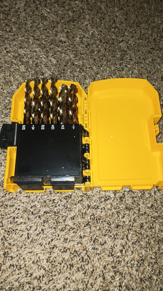 DeWalt Drill Set