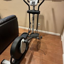 Proform 600 LE Folding Elliptical Trainer (Pickup Only)