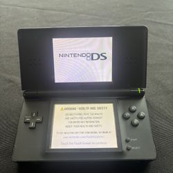 Nintendo DS Lite