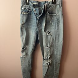 Loose Ripped Jeans 