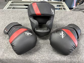 Hyabusa T3 Head Gear & Gloves Bundle Barely Used (Firm)