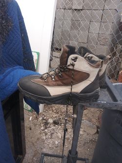 Work boots new size 13
