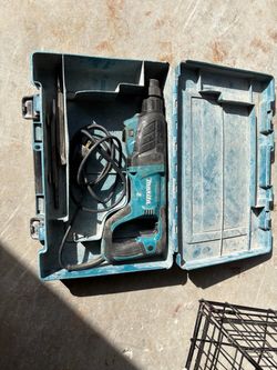 Makita Corded Rotary Hammer Drill with Case