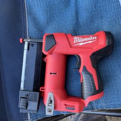 Nail Gun 23 Gauge M12