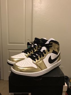Jordan 1 Mid Metallic Gold Size 10
