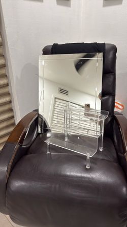 Mirror And Clear Acrylic Display Parfums