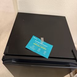 Hisense Single Door Mini Fridge 