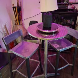 Folddown Thgh Martini Table