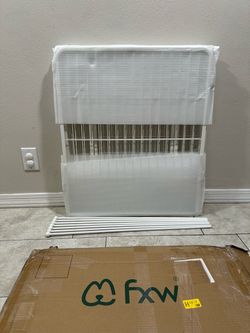 Tall Heavy Duty Playpen / Pet Fence