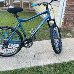 26in Giant Boulder SE Mtn Bike 