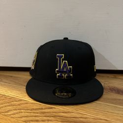 LA Dodgers Fitted - Hat Club Crossover - Size 7 5/8 **Brand New**