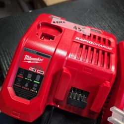 Milwaukee Rapid Charger 
