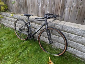 2020 Trek FX 2 Hydraulic Disc