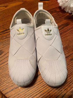 Adidas Superstar slip on’s