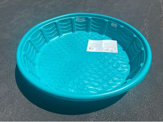 Kids swimming pool