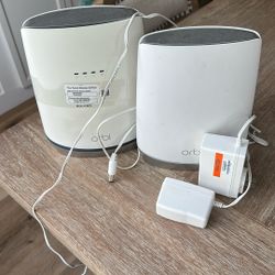 Orbi Mesh Router