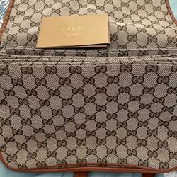 Gucci Purs New Never Use 