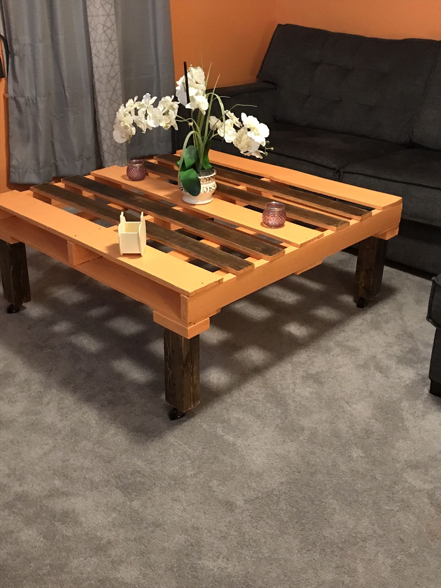 Customize Pallet Coffee Table On Caster Wheels (with Or Without Glass 