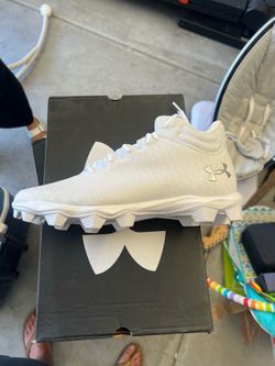 Under Armour Spotlight cleat - BNIB