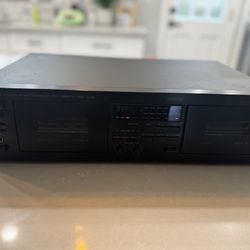 Dual Cassette Deck.  Sony Yamaha In Great Condition