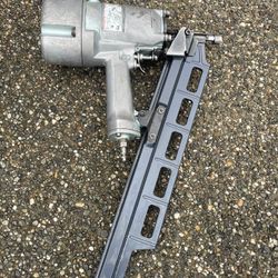 Hitachi NR83A 3-1/4" Plastic Collated Framing Nailer 
