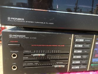 Pioneer turntable, amplifier,tuner & 2 deck cassete