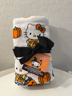Hello Kitty Halloween Hand Towels 2-Pack