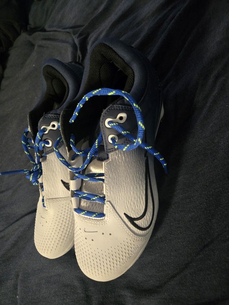 Nike softball cleats 
