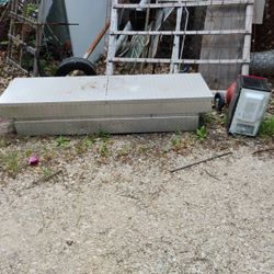 Tool Box 200 Dollars 