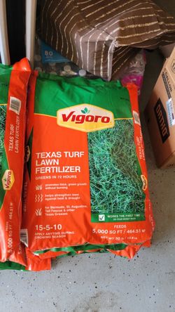 Vigoro Texas Turf $18 each Lawn Fertilizer 30 lb