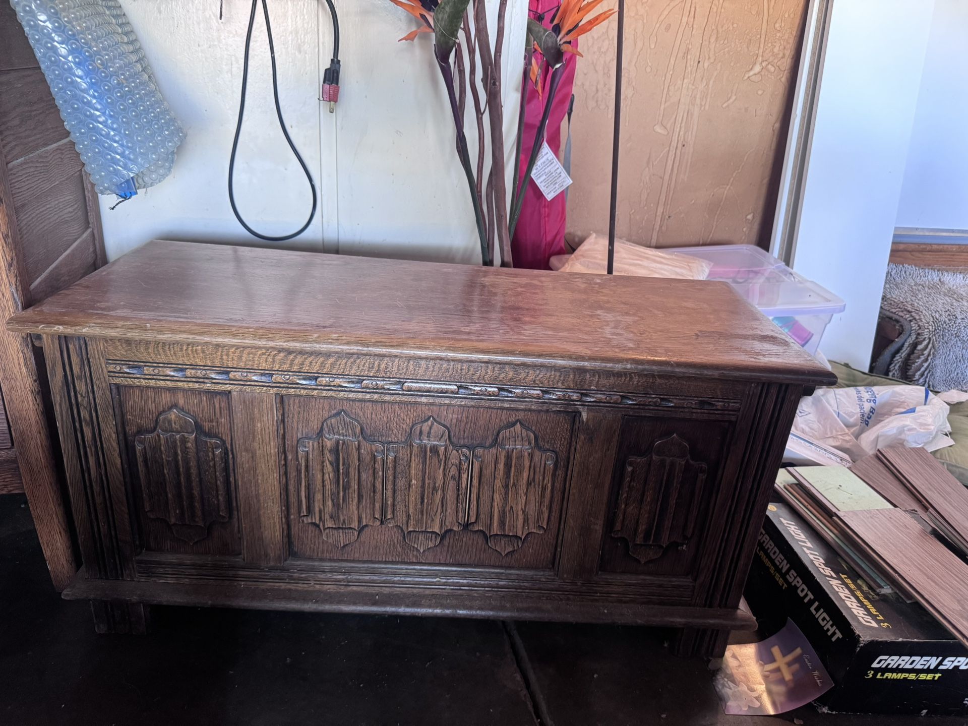 Beautiful Antique Oak Trunk