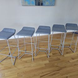 5 Keilhauer Cahoots 9091 Bar Stools