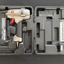 Porter-Cable Pneumatic 18-Gauge 1-1/2 in. Narrow Crown Stapler Kit