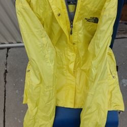 The North Face Summit Series Womens XL Yellow Wind Breaker