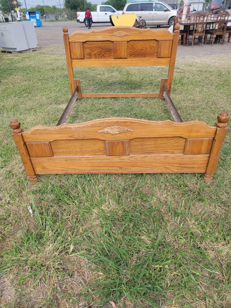 Wood Twin/full Bed Frame