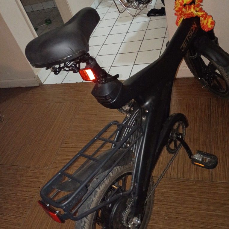 Jetson E bike (Killer Deal))))