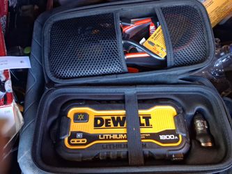 NEW JUMP STARTER DEWALL