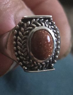 925 Sterling Silver Ring Size 8.25