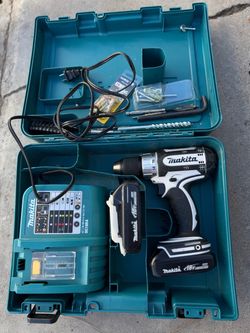 Makita 18V Cordless Drill with Batteries and Charger