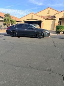 Nissan Altima Sedan