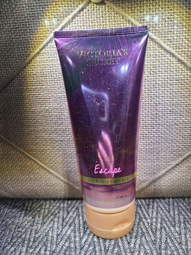 Victoria's Secret Escape
