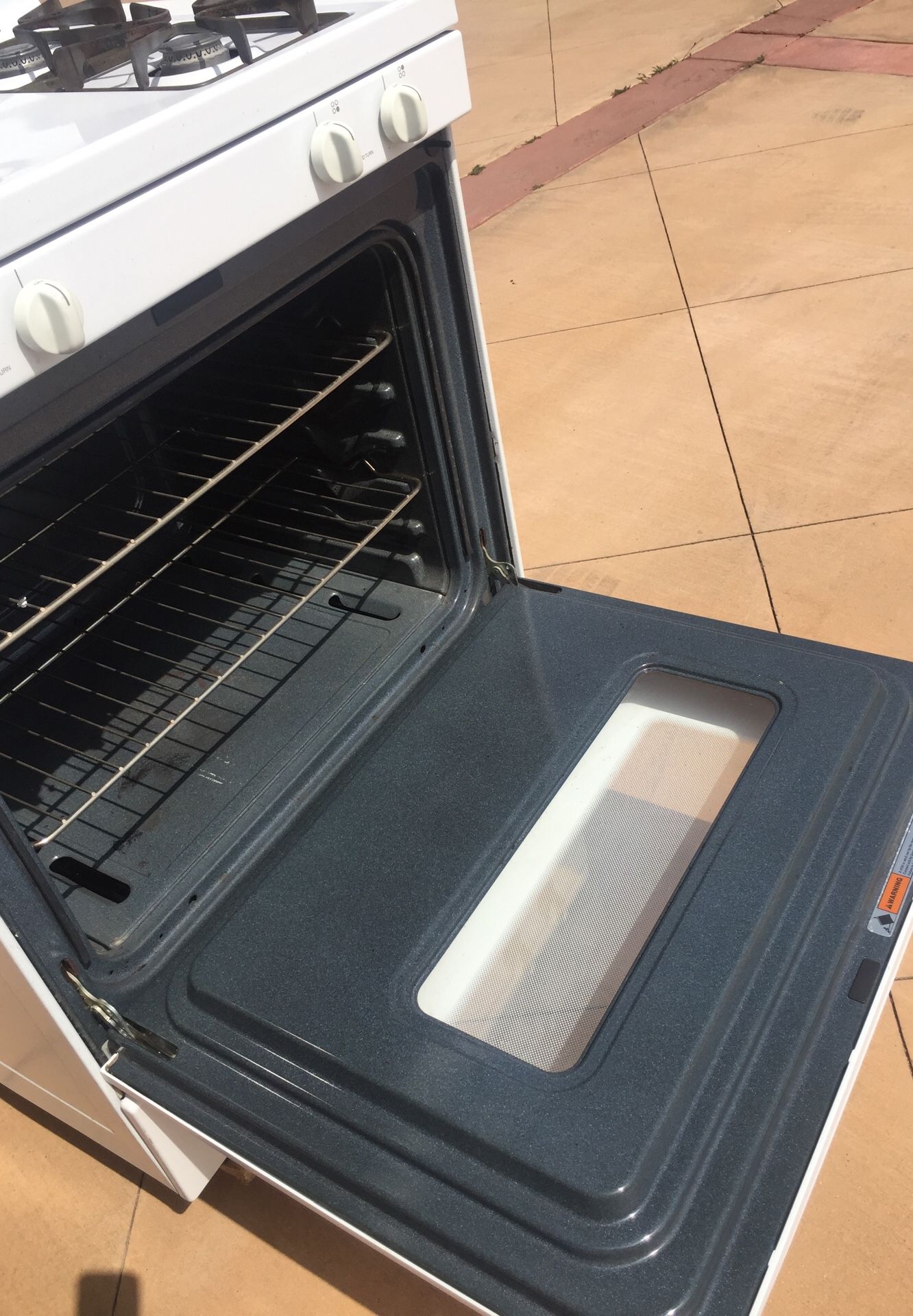 Whirlpool Super Capacity 465 gas range for Sale in Montclair, CA OfferUp