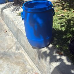 Storage Drums/ Barrels