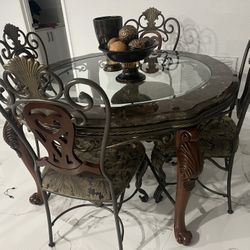 Dining Sets 