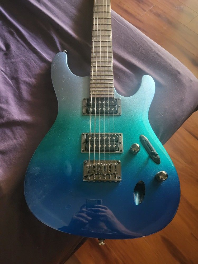 Ibanez  S521 Ocean Fade Metallic Blue