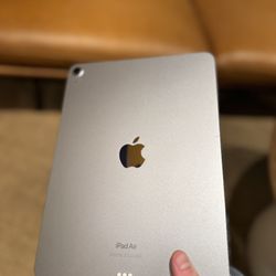 iPad Air 11” (M2, 128GB WiFi) + Apple Pencil Pro + Case + Extras — Like New