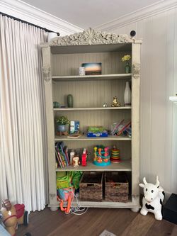 Bookshelf